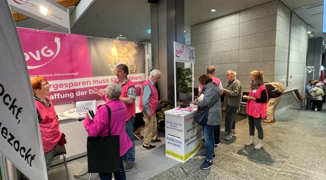 Infostand des DVG-e.V. auf dem 14. Deutschen Seniorentag in Mannheim